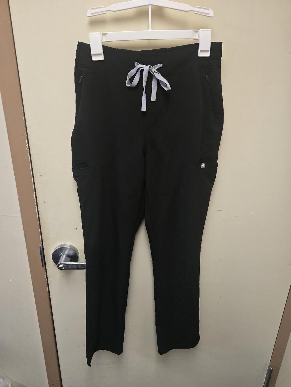 FIGS Black Drawstring Straight Leg Scrub Pants with Gray Tie